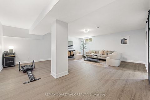 Photo 29 at 400 Cinnamon Crescent, Fitzroy Ward (South West), Carp