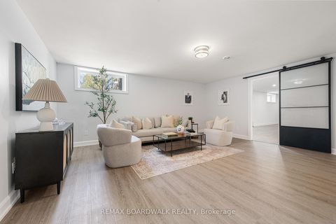 Photo 31 at 400 Cinnamon Crescent, Fitzroy Ward (South West), Carp