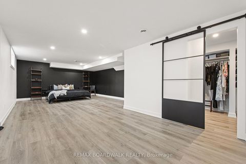 Photo 35 at 400 Cinnamon Crescent, Fitzroy Ward (South West), Carp