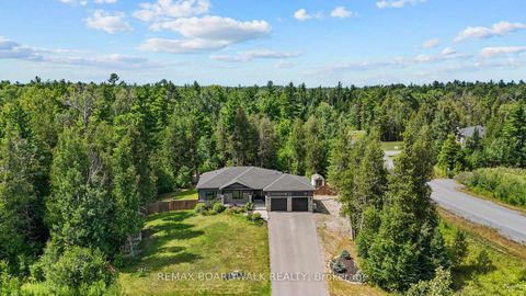 Photo 46 at 400 Cinnamon Crescent, Fitzroy Ward (South West), Carp