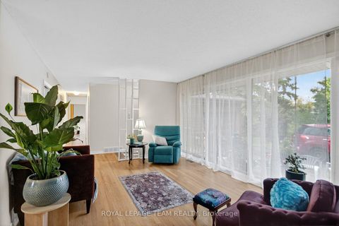 Photo 2 at 46 Quinpool Crescent, Nepean (Arbeatha Park), Ottawa