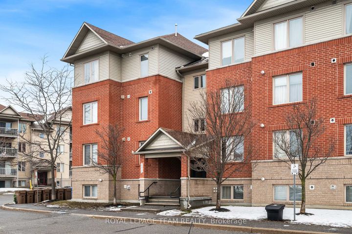 Photo 3 at 8 - 575 STONEFIELD Private, Nepean (Barrhaven East), Ottawa
