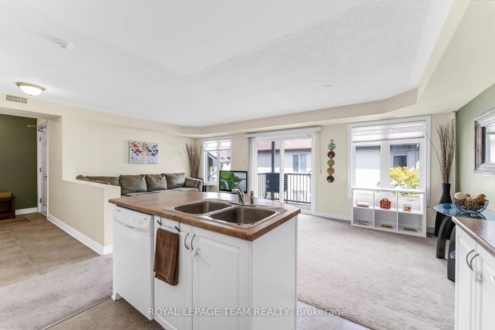 Photo 11 at 8 - 575 STONEFIELD Private, Nepean (Barrhaven East), Ottawa