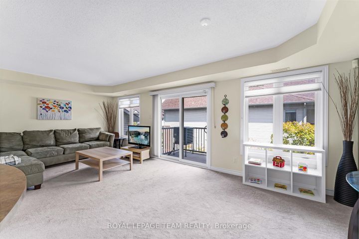 Photo 13 at 8 - 575 STONEFIELD Private, Nepean (Barrhaven East), Ottawa