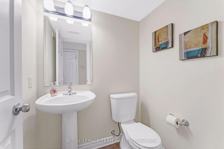 Photo 22 at 8 - 575 STONEFIELD Private, Nepean (Barrhaven East), Ottawa
