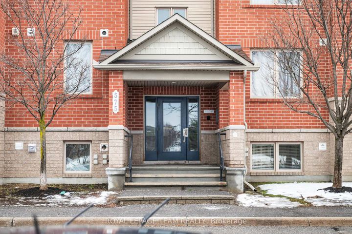 Photo 28 at 8 - 575 STONEFIELD Private, Nepean (Barrhaven East), Ottawa