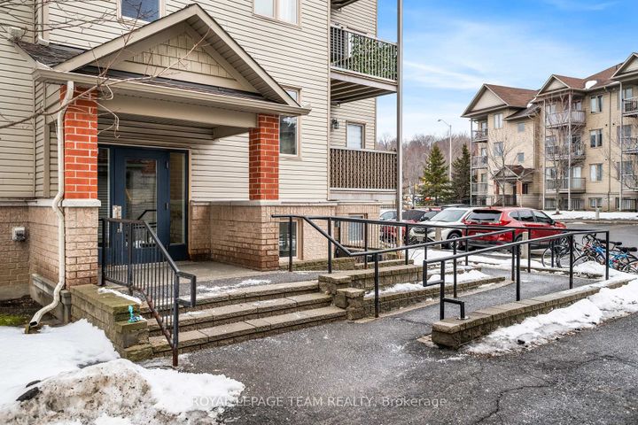 Photo 31 at 8 - 575 STONEFIELD Private, Nepean (Barrhaven East), Ottawa
