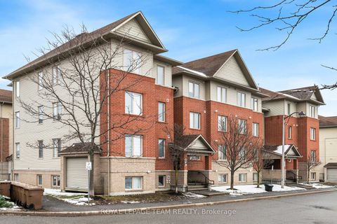 Photo 4 at 8 - 575 STONEFIELD Private, Nepean (Barrhaven East), Ottawa