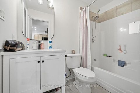 Photo 15 at 303 - 151 Potts Private, Notting Hill/Summerside, Orleans