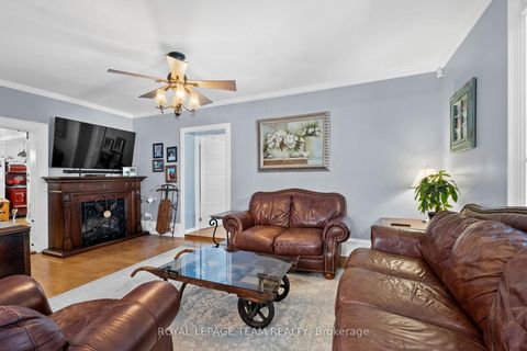 Photo 8 at 133 Mary Street N, Carleton Place