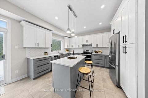 Photo 15 at 32 Eliza Crescent, Stittsville (South), Stittsville