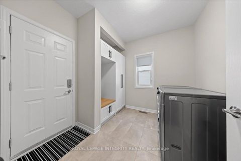 Photo 20 at 32 Eliza Crescent, Stittsville (South), Stittsville