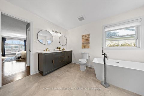 Photo 26 at 32 Eliza Crescent, Stittsville (South), Stittsville