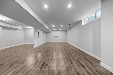 Photo 32 at 32 Eliza Crescent, Stittsville (South), Stittsville