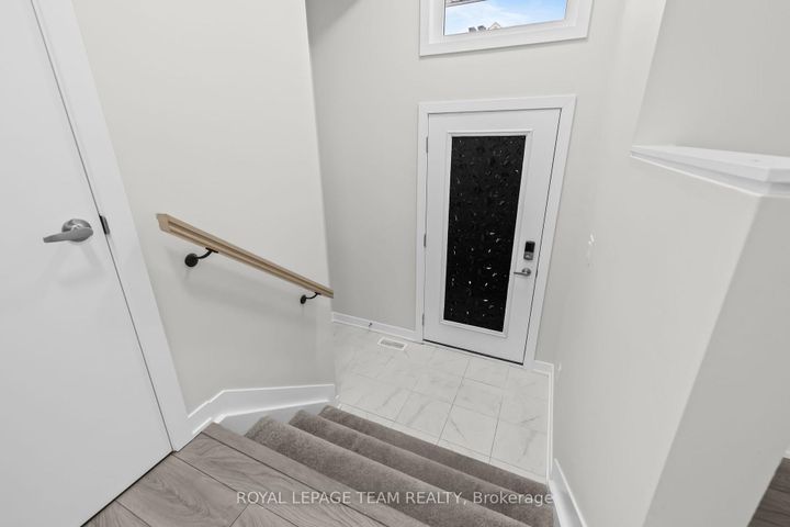 Photo 1 at 335 Catsfoot Walk, Nepean (Half Moon Bay), Ottawa