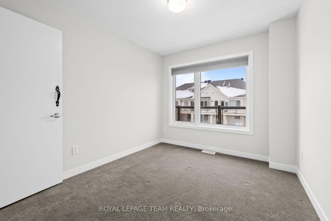 Photo 11 at 335 Catsfoot Walk, Nepean (Half Moon Bay), Ottawa