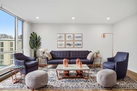 Photo 2 at 505 - 330 Centrum Boulevard, Bilberry Creek/Queenswood Heights, Orleans