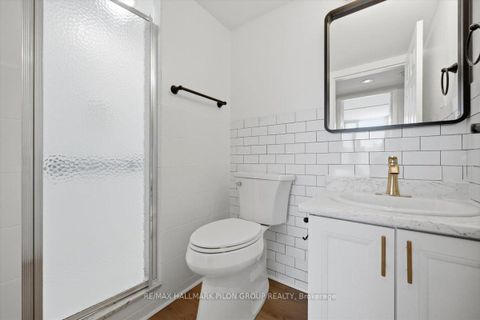 Photo 11 at 505 - 330 Centrum Boulevard, Bilberry Creek/Queenswood Heights, Orleans