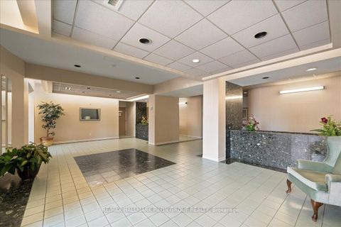 Photo 13 at 505 - 330 Centrum Boulevard, Bilberry Creek/Queenswood Heights, Orleans