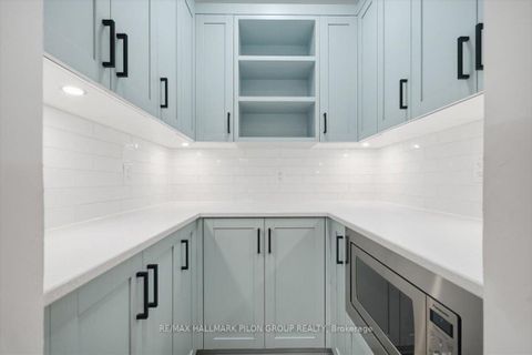 Photo 4 at 296 Cornice Street, Mer Bleue/Bradley Estates/Anderson Park, Orleans