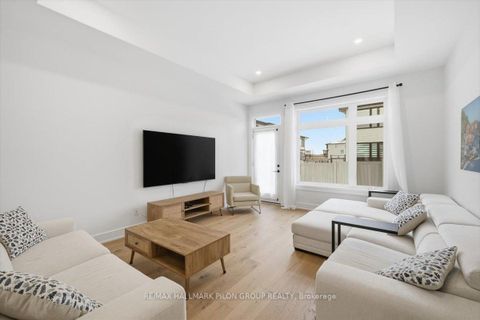 Photo 7 at 296 Cornice Street, Mer Bleue/Bradley Estates/Anderson Park, Orleans