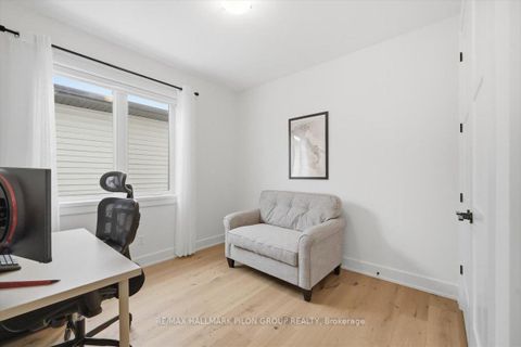 Photo 12 at 296 Cornice Street, Mer Bleue/Bradley Estates/Anderson Park, Orleans