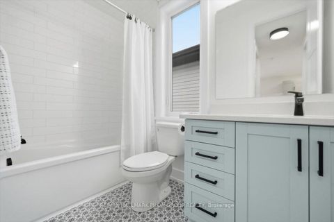 Photo 13 at 296 Cornice Street, Mer Bleue/Bradley Estates/Anderson Park, Orleans