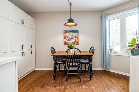 Photo 15 at 13 - 25 Pine Needles Court, Stittsville (Central), Stittsville