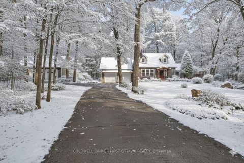 Photo 3 at 99 Old Kingston Road, Rideau Lakes (South Elmsley) Twp, Rideau Lakes