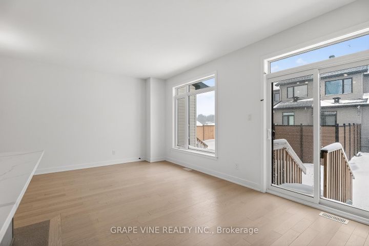 Photo 10 at 503 Corretto Street, Nepean (Heritage Park), Ottawa