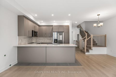 Photo 12 at 503 Corretto Street, Nepean (Heritage Park), Ottawa