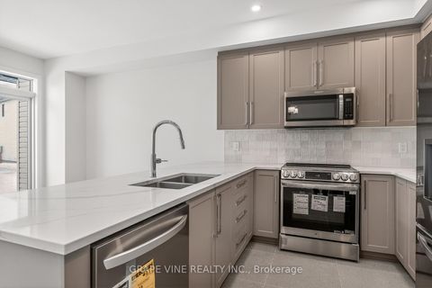 Photo 14 at 503 Corretto Street, Nepean (Heritage Park), Ottawa