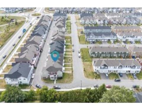 Photo 15 at 834 Bascule Place, Btwn Franktown Rd. & Fallowfield Rd., Stittsville