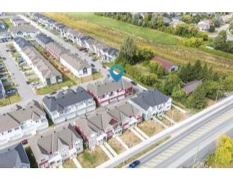 Photo 17 at 834 Bascule Place, Btwn Franktown Rd. & Fallowfield Rd., Stittsville