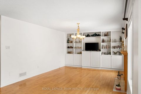 Photo 11 at 18 Oakham Ridge N, Morgan's Grant/South March, Kanata