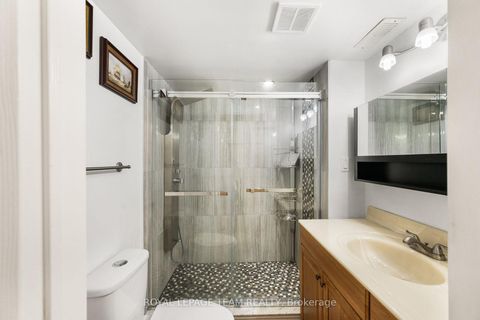 Photo 38 at 18 Oakham Ridge N, Morgan's Grant/South March, Kanata