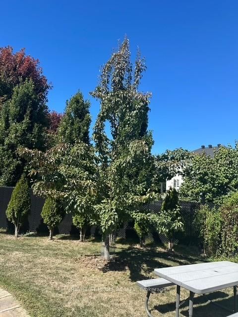 Photo 4 at 523 Landswood Way, Stittsville (South), Stittsville