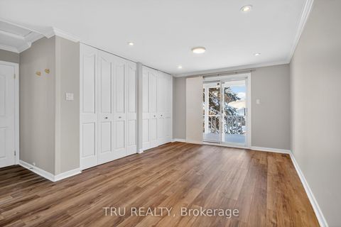 Photo 23 at 12 Apache Crescent, Nepean (City View/Skyline/Fisher Heights/Parkwood Hills), Ottawa