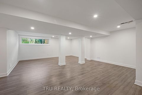 Photo 36 at 12 Apache Crescent, Nepean (City View/Skyline/Fisher Heights/Parkwood Hills), Ottawa