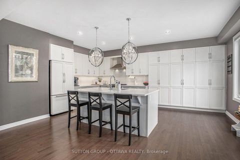 Photo 10 at 156 Asper Trail Circle, Emerald Meadows/Trailwest, Kanata