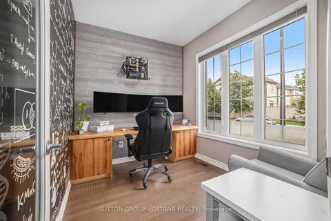 Photo 13 at 156 Asper Trail Circle, Emerald Meadows/Trailwest, Kanata