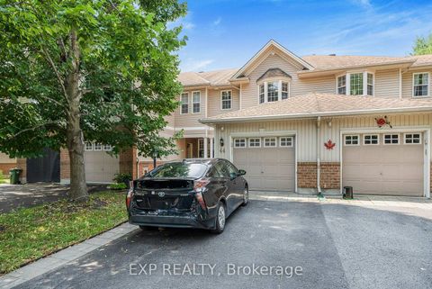 Photo 3 at 44 TOBERMORY Crescent, Morgan's Grant/South March, Kanata