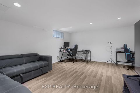 Photo 26 at 44 TOBERMORY Crescent, Morgan's Grant/South March, Kanata