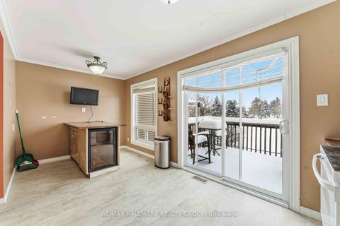 Photo 11 at 648 Brome Crescent, Fallingbrook/Ridgemount, Orleans