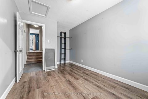 Photo 24 at 648 Brome Crescent, Fallingbrook/Ridgemount, Orleans