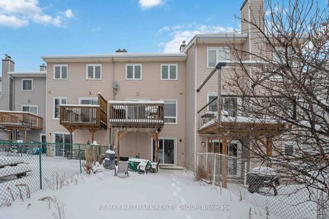 Photo 29 at 648 Brome Crescent, Fallingbrook/Ridgemount, Orleans