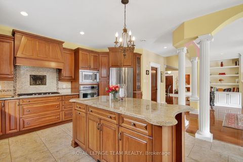 Photo 15 at 104 Sentinel Pine Way, Huntley Ward (South East), Carp