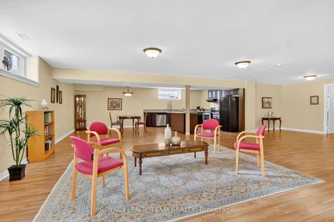 Photo 36 at 104 Sentinel Pine Way, Huntley Ward (South East), Carp