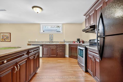 Photo 38 at 104 Sentinel Pine Way, Huntley Ward (South East), Carp