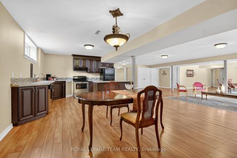 Photo 40 at 104 Sentinel Pine Way, Huntley Ward (South East), Carp